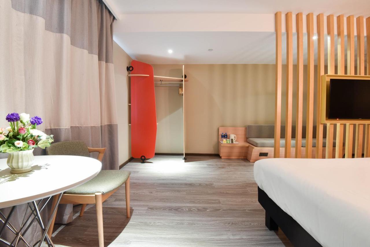 Ibis Lanzhou Customs House Hotel Buitenkant foto